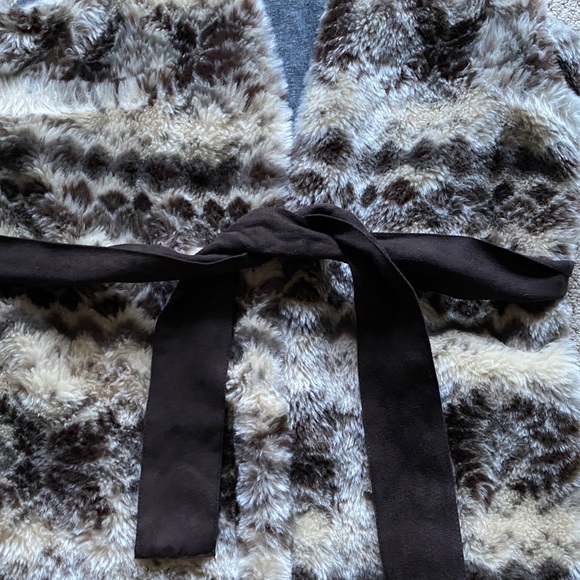 Zara Vest with tide, cute and soft - Picture 4 of 6